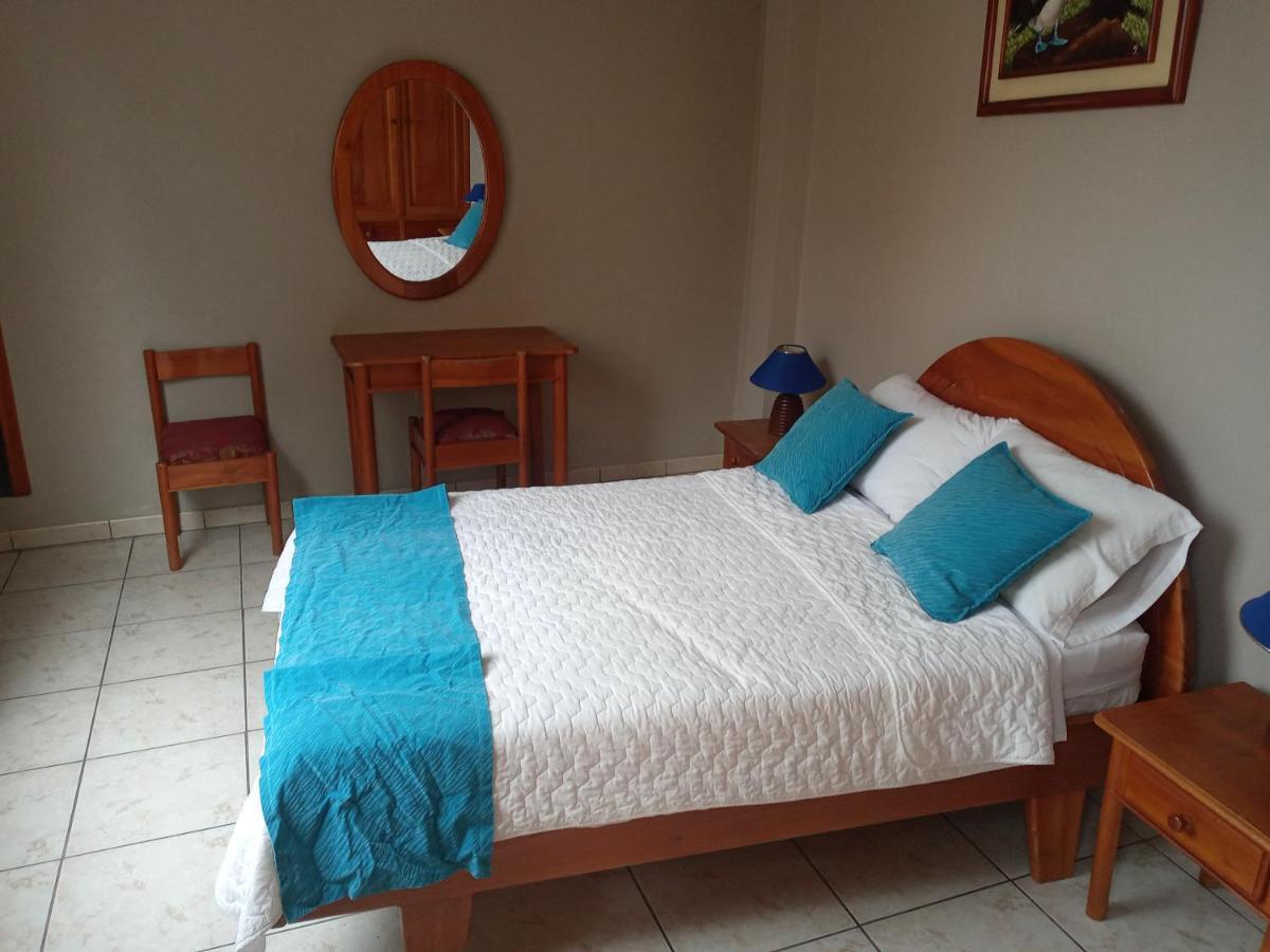 Hotel Palmeras Galapagos Puerto Ayora  Exteriör bild