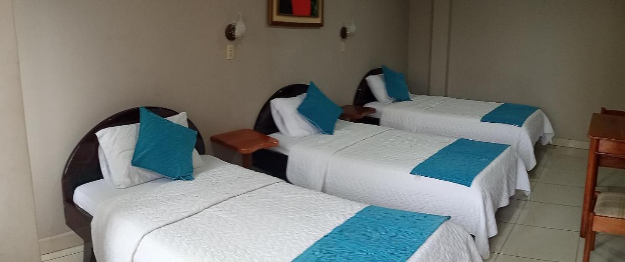 Hotel Palmeras Galapagos Puerto Ayora  Exteriör bild