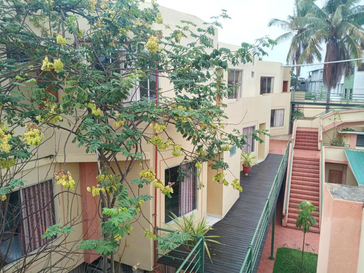 Hotel Palmeras Galapagos Puerto Ayora  Exteriör bild